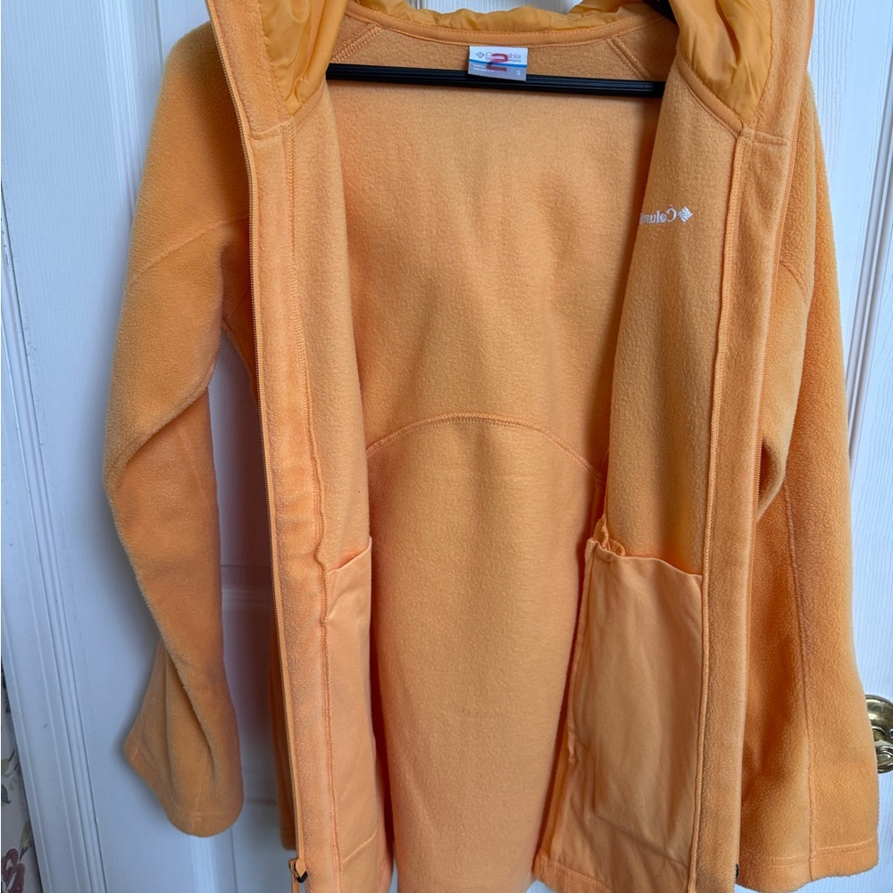 Columbia Women's Orange Jacket - Picture 4 of 6